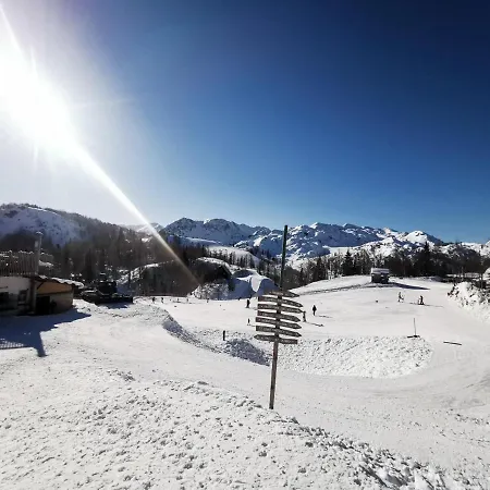 아파트 Jakovc 보히니