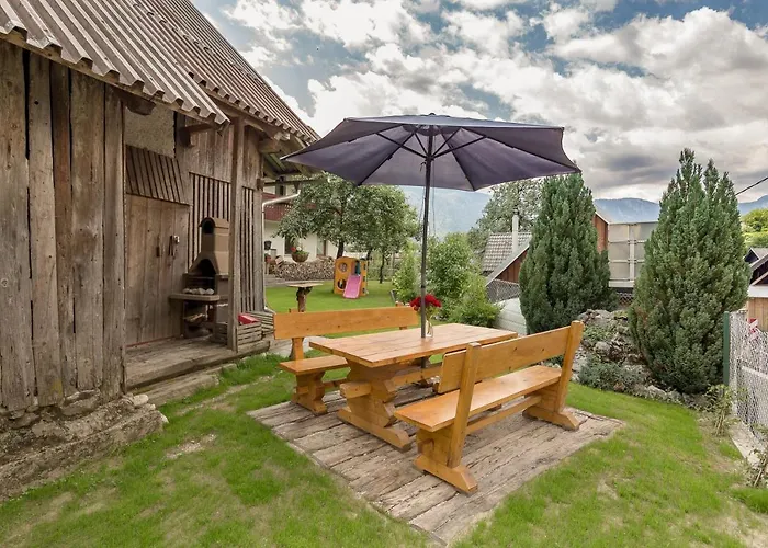 アパート Jakovc ボーヒニ